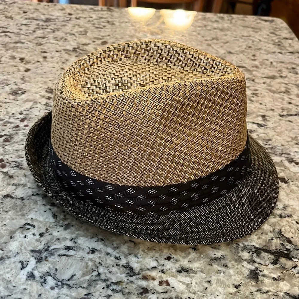 🏇⛳️ NWOT Kenny K Children’s Fedora Derby Hat